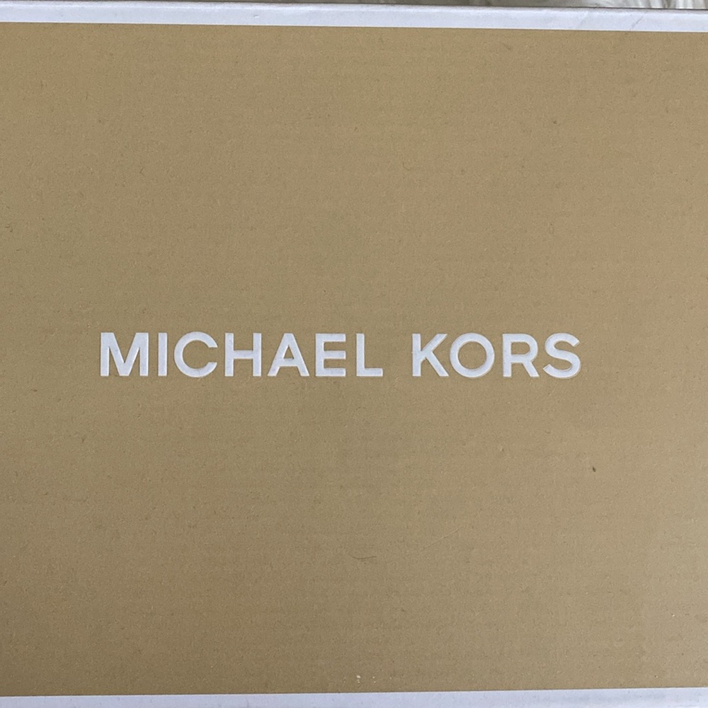 MICHAEL KORS Ladies Pumps - Picture 8 of 10